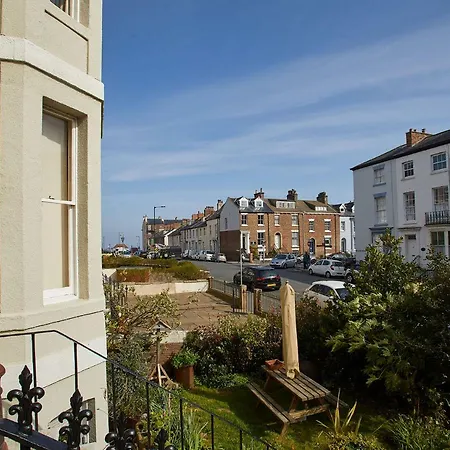 Host & - Havelock Place